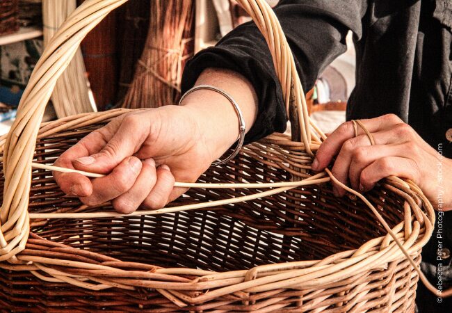 Formation vannerie d'osier : le panier rond