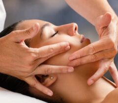 Formations Gymnastique faciale anti-âge et auto-massage, Massage coréen liftant du visage